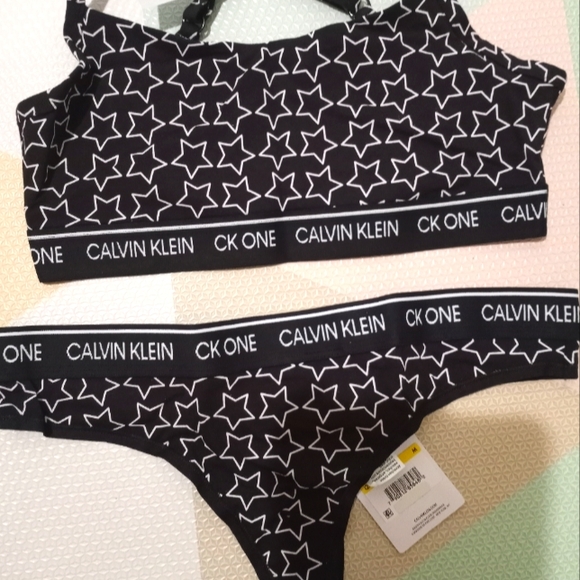 CALVIN KLEIN BRA AND MATCHING THONG SIZE M - Picture 2 of 8
